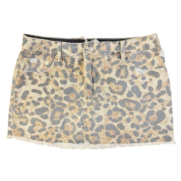 SER.O.YA Cheetah Matching Denim Jacket and Mini Skirt Size Medium - Picture 4 of 6